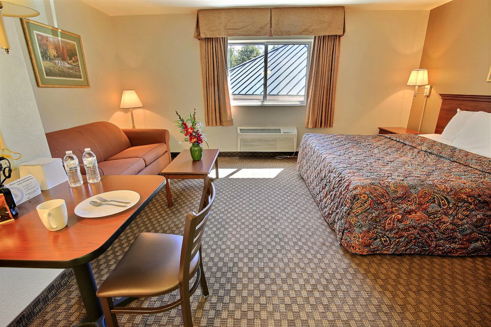 Crestwood Suites Of Newport News Eksteriør bilde
